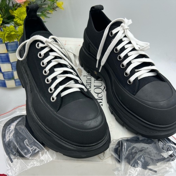 Menzel Alexander, McQueen tread slick sneakers size 43 made in Italy - Picture 1 of 12